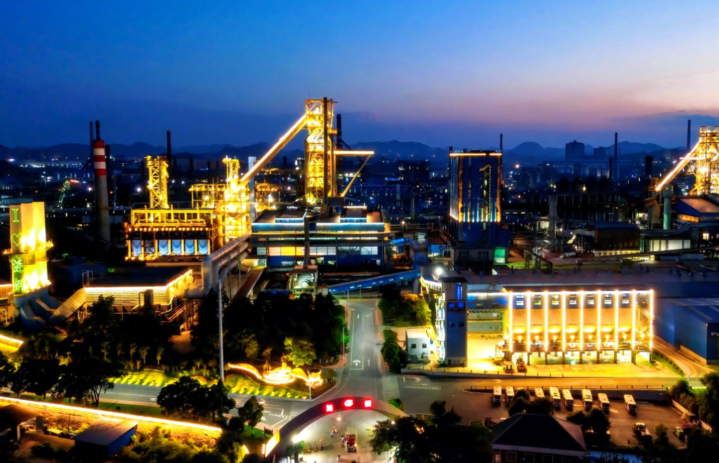 涟钢厂区夜景